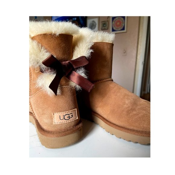 UGG Shoes - UGG Women's Mini Bailey Bow II Boot Chesnut US Size 8